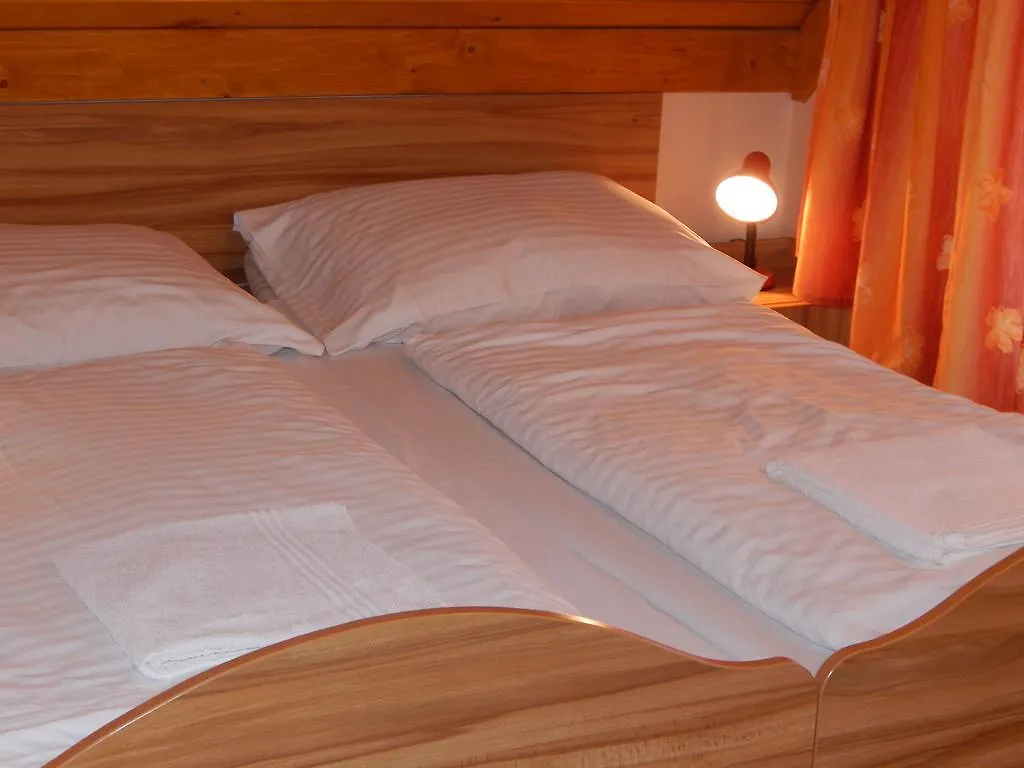 Kalvin Vendegszobak Debrecen Guest house